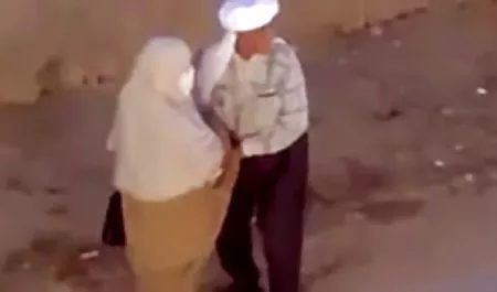 கருப்பு வெள்ளை அழகான பெண் ஆபாச உந்தப்பட்ட டெஸ்க்