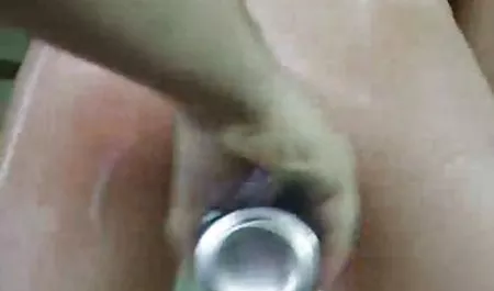 குடிப்பதால், வெள்ளை டிக் ஆபாச அழகான பெண்கள்