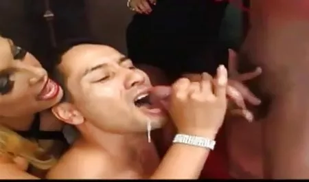 கடுமையான இரட்டை செக்ஸ் மிகவும் அழகான, சிற்றின்ப பொன்னிற